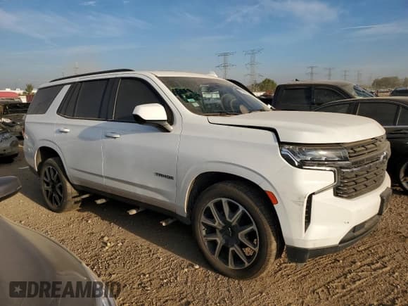 ✅ 2021 Chevrolet Tahoe RST • VIN: 1GNSKRKD4MR397051 • Lot: 81858875. Wystawiony na Copart z przebiegiem 104 380 mil. Bezpłatny archiwum sprzedaży aukcyjnych z USA i szczegółowy raport historii pojazdu na DreamBid. Zdjęcie 4.