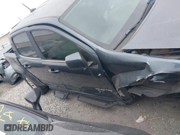 ✅ 2019 Chevrolet Colorado 2WD LT • VIN: 1GCGSCENXK1172564 • Lot: 41571842. Listed on IAAI with 82,816 mi. Free auction sales archive from the USA and detailed vehicle history report at DreamBid. Image 14.