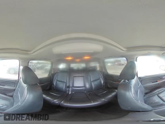 ✅ 2009 Chevrolet Suburban 1LT • VIN: 1GNFK26369R160417 • Lot: 82255514. Wystawiony na Copart z przebiegiem 192 659 mil. Bezpłatny archiwum sprzedaży aukcyjnych z USA i szczegółowy raport historii pojazdu na DreamBid. Zdjęcie 13.