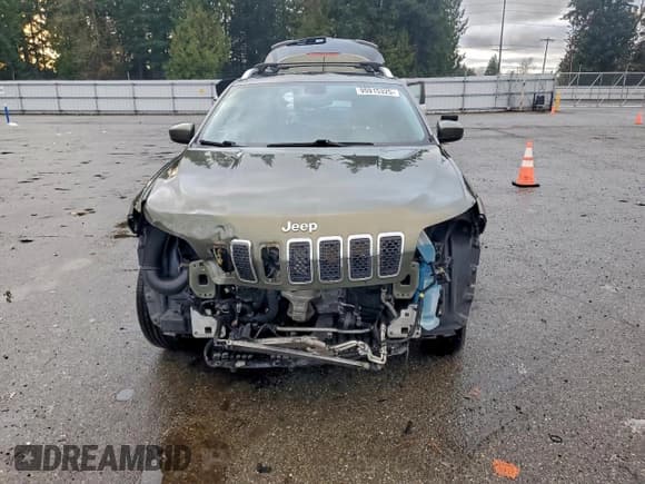 ✅ 2019 Jeep Cherokee Latitude Plus • VIN: 1C4PJMLN9KD169116 • Lot: 95915325. Wystawiony na Copart z przebiegiem 75 980 mil. Bezpłatny archiwum sprzedaży aukcyjnych z USA i szczegółowy raport historii pojazdu na DreamBid. Zdjęcie 5.