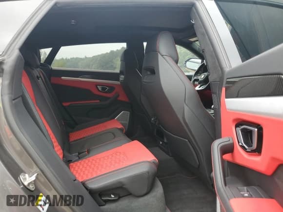 ✅ 2022 Lamborghini Urus • VIN: ZPBUA1ZL1NLA20127 • Lot: 67639304. Listed on Copart with 4,918 mi. Free auction sales archive from the USA and detailed vehicle history report at DreamBid. Image 12.