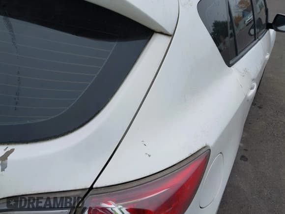 ✅ 2010 Mazda 3 S Grand Touring • VIN: JM1BL1H63A1164532 • Lot: 43496428. Listed on IAAI with 110,418 mi. Free auction sales archive from the USA and detailed vehicle history report at DreamBid. Image 19.