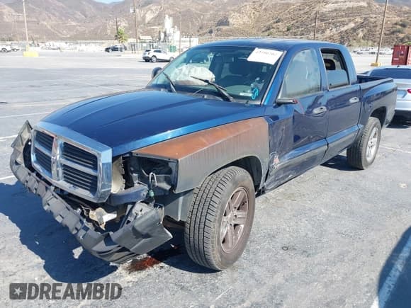 ✅ 2007 Dodge Dakota SLT • VIN: 1D7HE48N37S192708 • Лот: 42750202. Опубликован ранее на IAAI с пробегом 181 918 миль. Бесплатный доступ к архиву аукционных продаж из США и подробный отчёт об истории автомобиля на DreamBid. Изображение 18.