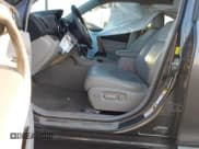 ✅ 2010 Toyota Highlander Limited • VIN: 5TDYK3EH9AS022042 • Lot: 42903219. Listed on IAAI with 143,365 mi. Free auction sales archive from the USA and detailed vehicle history report at DreamBid. Image 5.