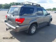 ✅ 2005 Toyota Sequoia SR5 • VIN: 5TDZT34A25S243395 • Lot: 42776884. Wystawiony na IAAI z przebiegiem Nie podano. Bezpłatny archiwum sprzedaży aukcyjnych z USA i szczegółowy raport historii pojazdu na DreamBid. Zdjęcie 4.