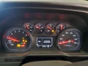 ✅ 2021 Chevrolet Silverado 1500 Custom • VIN: 1GCRWBEK7MZ366602 • Lot: 79965274. Wystawiony na Copart z przebiegiem 62 679 mil. Bezpłatny archiwum sprzedaży aukcyjnych z USA i szczegółowy raport historii pojazdu na DreamBid. Zdjęcie 9.