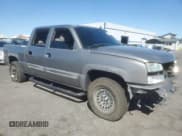 ✅ 2006 Chevrolet Silverado 1500 LT3 • VIN: 2GCEK13T261198170 • Lot: 81471855. Wystawiony na Copart z przebiegiem 205 980 mil. Bezpłatny archiwum sprzedaży aukcyjnych z USA i szczegółowy raport historii pojazdu na DreamBid. Zdjęcie 4.