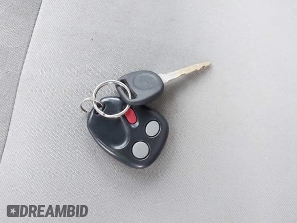 ✅ 2006 Chevrolet Equinox LT • VIN: 2CNDL73F866008621 • Лот: 41476612. Опубликован ранее на IAAI с пробегом 93 784 миль. Бесплатный доступ к архиву аукционных продаж из США и подробный отчёт об истории автомобиля на DreamBid. Изображение 11.