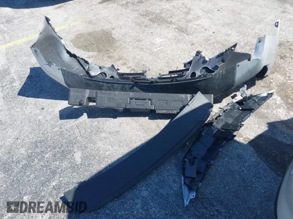 ✅ 2025 Nissan Versa SV • VIN: 3N1CN8EV3SL817019 • Lot: 43307205. Wystawiony na IAAI z przebiegiem 16 152 mil. Bezpłatny archiwum sprzedaży aukcyjnych z USA i szczegółowy raport historii pojazdu na DreamBid. Zdjęcie 11.