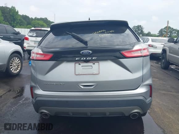 ✅ 2021 Ford Edge Titanium • VIN: 2FMPK3K97MBA18078 • Лот: 42305020. Опубликован ранее на IAAI с пробегом 76 910 миль. Бесплатный доступ к архиву аукционных продаж из США и подробный отчёт об истории автомобиля на DreamBid. Изображение 16.