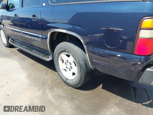 ✅ 2004 Chevrolet Suburban LS • VIN: 3GNEC16Z94G217595 • Лот: 42566525. Опубликован ранее на IAAI с пробегом 289 632 миль. Бесплатный доступ к архиву аукционных продаж из США и подробный отчёт об истории автомобиля на DreamBid. Изображение 6.