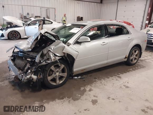 ✅ 2011 Chevrolet Malibu 1LT • VIN: 1G1ZC5E19BF344545 • Lot: 43558798. Wystawiony na IAAI z przebiegiem 178 432 mil. Bezpłatny archiwum sprzedaży aukcyjnych z USA i szczegółowy raport historii pojazdu na DreamBid. Zdjęcie 2.