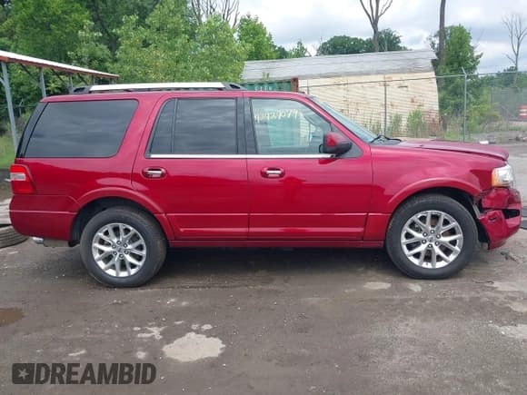 ✅ 2016 Ford Expedition Limited • VIN: 1FMJU2AT8GEF27371 • Lot: 42653033. Wystawiony na IAAI z przebiegiem 60 330 mil. Bezpłatny archiwum sprzedaży aukcyjnych z USA i szczegółowy raport historii pojazdu na DreamBid. Zdjęcie 14.