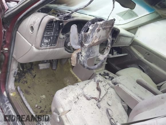 ✅ 2001 Chevrolet Suburban LS • VIN: 1GNEC16T01J280011 • Лот: 41503436. Опубликован ранее на IAAI с пробегом Не указан. Бесплатный доступ к архиву аукционных продаж из США и подробный отчёт об истории автомобиля на DreamBid. Изображение 6.