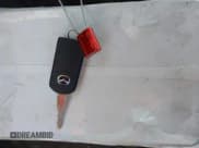 ✅ 2006 Mazda MPV LX • VIN: JM3LW28A160563028 • Лот: 43525359. Опубликован ранее на IAAI с пробегом 232 683 миль. Бесплатный доступ к архиву аукционных продаж из США и подробный отчёт об истории автомобиля на DreamBid. Изображение 11.