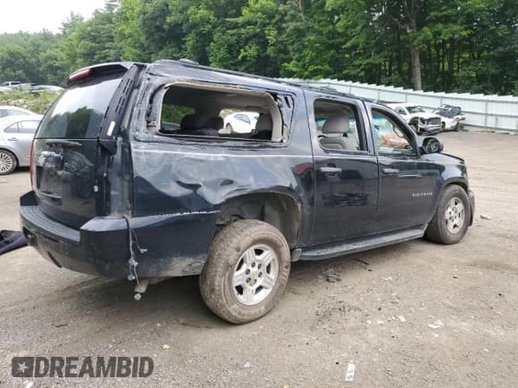 ✅ 2007 Chevrolet Suburban LTZ • VIN: 3GNFK16317G106692 • Lot: 61636134. Listed on Copart with Not provided. Free auction sales archive from the USA and detailed vehicle history report at DreamBid. Image 3.