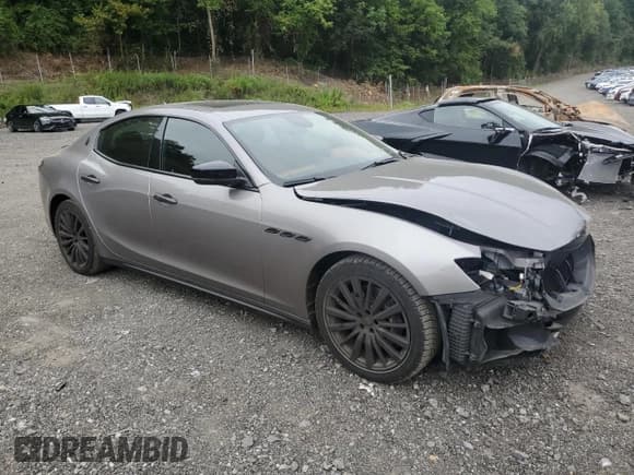 ✅ 2018 Maserati Ghibli S Q4 • VIN: ZAM57YTA8J1281296 • Lot: 68967065. Listed on Copart with 70,392 mi. Free auction sales archive from the USA and detailed vehicle history report at DreamBid. Image 4.