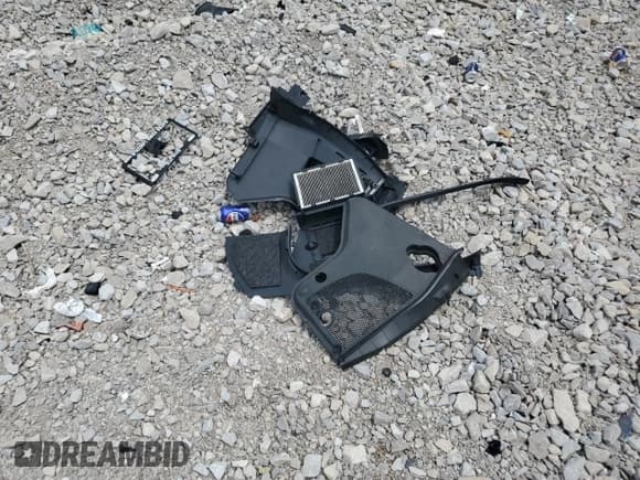 ✅ 2018 Mercedes-Benz E 400 • VIN: WDDZF6GB1JA419461 • Lot: 58355065. Listed on Copart with Not provided. Free auction sales archive from the USA and detailed vehicle history report at DreamBid. Image 12.