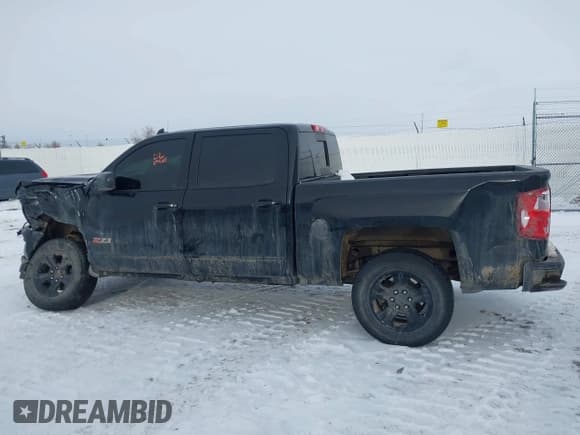 ✅ 2018 Chevrolet Silverado 1500 LTZ • VIN: 3GCUKSEC5JG172533 • Lot: 41492185. Wystawiony na IAAI z przebiegiem 103 831 mil. Bezpłatny archiwum sprzedaży aukcyjnych z USA i szczegółowy raport historii pojazdu na DreamBid. Zdjęcie 15.