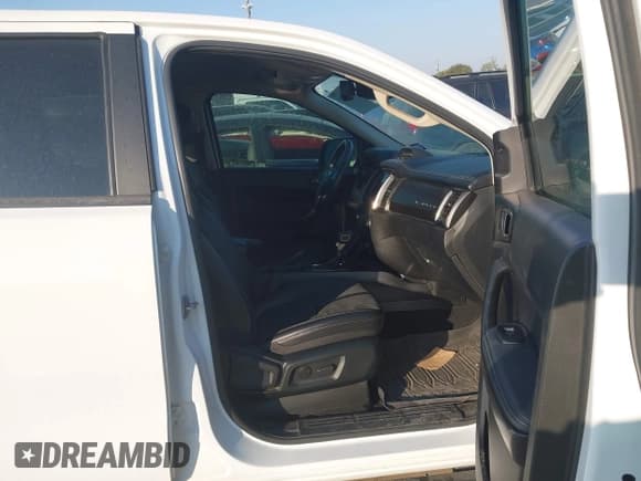 ✅ 2022 Ford Ranger XL • VIN: 1FTER4FH3NLD08494 • Lot: 43352627. Wystawiony na IAAI z przebiegiem 118 821 mil. Bezpłatny archiwum sprzedaży aukcyjnych z USA i szczegółowy raport historii pojazdu na DreamBid. Zdjęcie 5.
