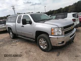 ✅ 2012 Chevrolet Silverado 2500HD LT • VIN: 1GC2KXCG1CZ337684 • Lot: 40494392. Wystawiony na IAAI z przebiegiem Nie podano. Bezpłatny archiwum sprzedaży aukcyjnych z USA i szczegółowy raport historii pojazdu na DreamBid. Zdjęcie 1.