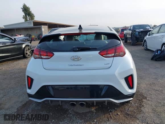 2020 Hyundai Veloster Turbo R-Spec z VIN KMHTH6AB4LU024626, wystawiony jako IAAI lot #41231161 z przebiegiem 54 849 mil mil oraz . Historia ofert i sprzedaży dostępna na DreamBid. Obrazek 17.