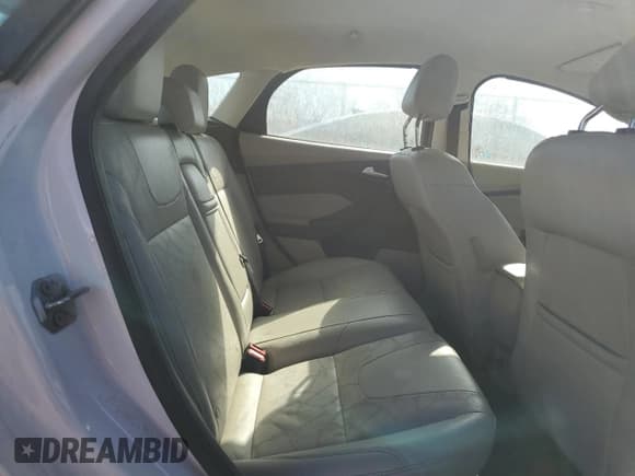 ✅ 2012 Ford Focus Electric • VIN: 1FAHP3R44CL437949 • Лот: 42241745. Опубликован ранее на Copart с пробегом 58 828 миль. Бесплатный доступ к архиву аукционных продаж из США и подробный отчёт об истории автомобиля на DreamBid. Изображение 10.