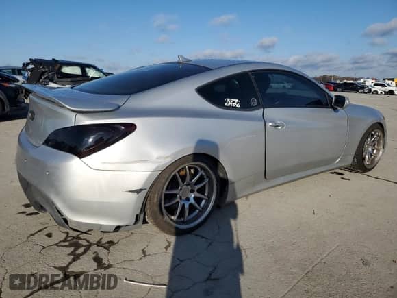2012 Hyundai Genesis Coupe Track z VIN KMHHU6KH4CU074740, wystawiony jako Copart lot #84429034 z przebiegiem 153 403 mil mil oraz Czysty tytuł • Clean title. Historia ofert i sprzedaży dostępna na DreamBid. Obrazek 3.