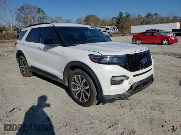 ✅ 2022 Ford Explorer ST-Line • VIN: 1FMSK7KH6NGC39741 • Lot: 85345384. Wystawiony na Copart z przebiegiem 54 740 mil. Bezpłatny archiwum sprzedaży aukcyjnych z USA i szczegółowy raport historii pojazdu na DreamBid. Zdjęcie 11.