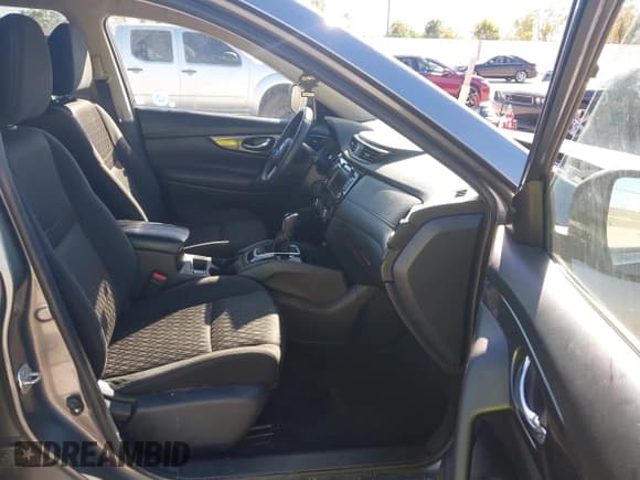 ✅ 2019 Nissan Rogue SV • VIN: KNMAT2MT1KP529429 • Lot: 43610739. Listed on IAAI with 145,700 mi. Free auction sales archive from the USA and detailed vehicle history report at DreamBid. Image 5.