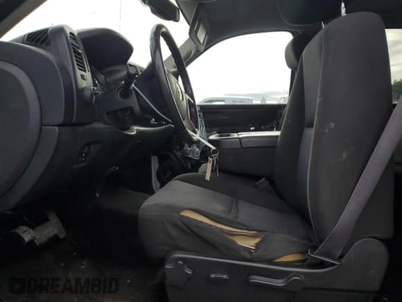 ✅ 2011 Chevrolet Silverado 2500HD LT • VIN: 1GC1CXC87BF122327 • Лот: 81074804. Опубликован ранее на Copart с пробегом 142 343 миль. Бесплатный доступ к архиву аукционных продаж из США и подробный отчёт об истории автомобиля на DreamBid. Изображение 7.