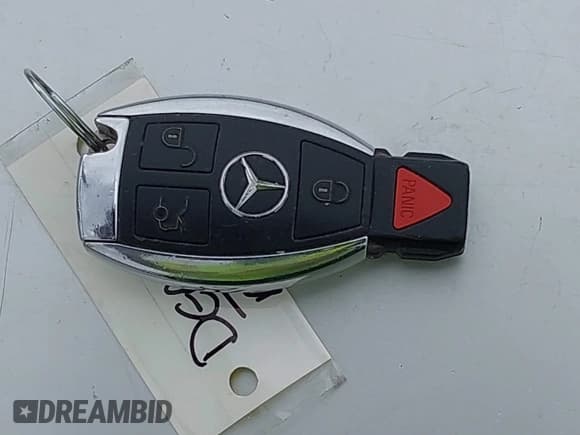 ✅ 2017 Mercedes-Benz C 300 • VIN: WDDWF4KB5HR229057 • Lot: 42341313. Listed on IAAI with 90,704 mi. Free auction sales archive from the USA and detailed vehicle history report at DreamBid. Image 11.