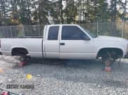 ✅ 1997 Chevrolet Silverado 1500 • VIN: 2GCEK19R5V1211794 • Lot: 43594101. Wystawiony na IAAI z przebiegiem 228 738 mil. Bezpłatny archiwum sprzedaży aukcyjnych z USA i szczegółowy raport historii pojazdu na DreamBid. Zdjęcie 14.