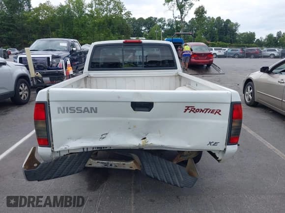✅ 2000 Nissan Frontier XE • VIN: 1N6DD26S0YC420763 • Lot: 42887187. Listed on IAAI with 171,076 mi. Free auction sales archive from the USA and detailed vehicle history report at DreamBid. Image 16.