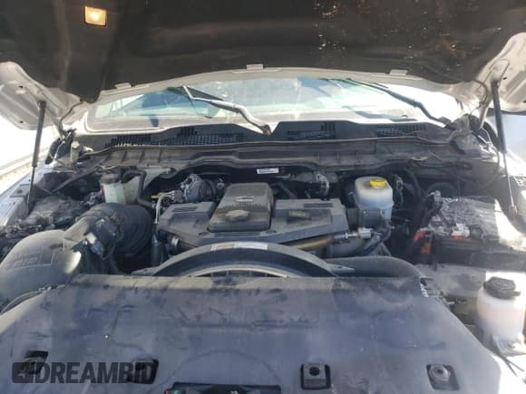 ✅ 2017 Ram 2500 Big Horn • VIN: 3C6UR5DL7HG584100 • Лот: 66632405. Опубликован ранее на Copart с пробегом 101 225 миль. Бесплатный доступ к архиву аукционных продаж из США и подробный отчёт об истории автомобиля на DreamBid. Изображение 11.