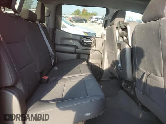 ✅ 2021 Chevrolet Silverado 1500 LT • VIN: 1GCUYDED2MZ410619 • Lot: 80257465. Listed on Copart with Not provided. Free auction sales archive from the USA and detailed vehicle history report at DreamBid. Image 10.