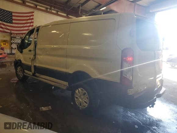 ✅ 2015 Ford Transit Cargo • VIN: 1FTNR1ZM1FKB03674 • Lot: 71416685. Listed on Copart with 186,841 mi. Free auction sales archive from the USA and detailed vehicle history report at DreamBid. Image 2.