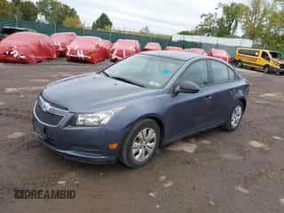 2014 Chevrolet Cruze LS с VIN 1G1PA5SG5E7279519, выставлен на аукционе IAAI как лот 43456106 с пробегом 142 862 миль миль и . История ставок и продаж доступна на DreamBid. Изображение 2.