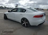 ✅ 2018 Jaguar XE 25t • VIN: SAJAR4FX3JCP31304 • Lot: 83822645. Wystawiony na Copart z przebiegiem 120 189 mil. Bezpłatny archiwum sprzedaży aukcyjnych z USA i szczegółowy raport historii pojazdu na DreamBid. Zdjęcie 2.