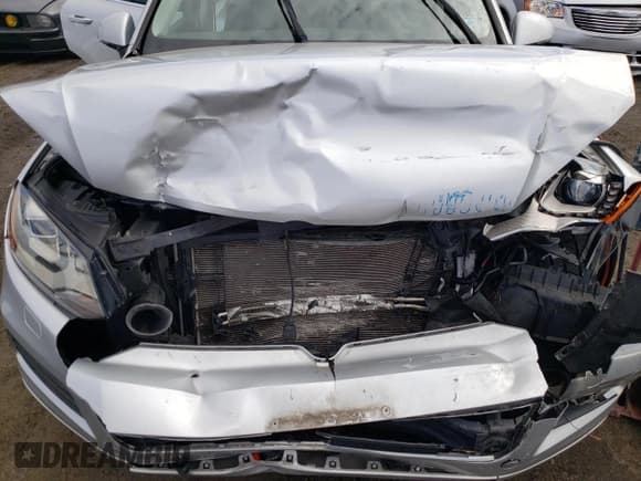 ✅ 2013 Volkswagen Touareg Exec • VIN: WVGEF9BP6DD011274 • Lot: 50680105. Listed on Copart with 96,336 mi. Free auction sales archive from the USA and detailed vehicle history report at DreamBid. Image 12.