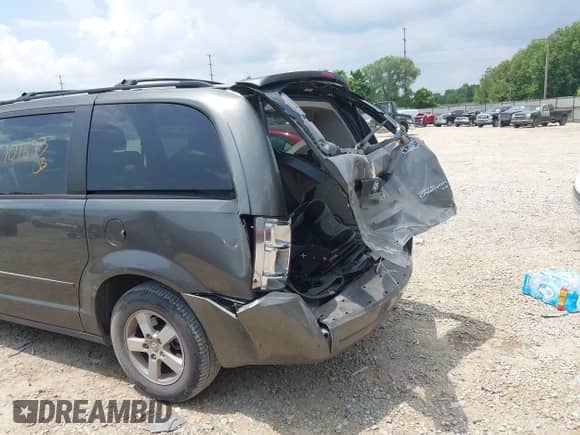 2010 Dodge Grand Caravan Hero с VIN 2D4RN3D14AR332658, выставлен на аукционе IAAI как лот 42701693 с пробегом 155 371 миль миль и . История ставок и продаж доступна на DreamBid. Изображение 12.