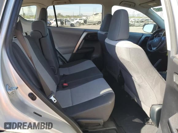 ✅ 2013 Toyota RAV4 LE • VIN: JTMBFREV9D5005769 • Лот: 92500195. Опубликован ранее на Copart с пробегом 192 988 миль. Бесплатный доступ к архиву аукционных продаж из США и подробный отчёт об истории автомобиля на DreamBid. Изображение 10.