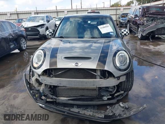 ✅ 2018 MINI Hardtop 4 Door Cooper S • VIN: WMWXU3C59J2F49827 • Lot: 43480843. Listed on IAAI with 69,237 mi. Free auction sales archive from the USA and detailed vehicle history report at DreamBid. Image 13.