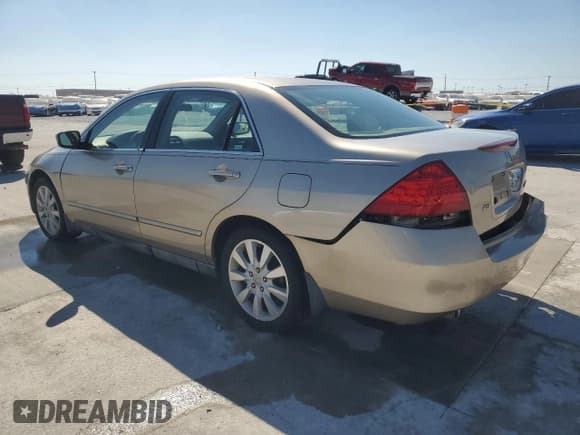 ✅ 2006 Honda Accord LX • VIN: 1HGCM66376A049304 • Lot: 86552135. Listed on Copart with 111,774 mi. Free auction sales archive from the USA and detailed vehicle history report at DreamBid. Image 2.
