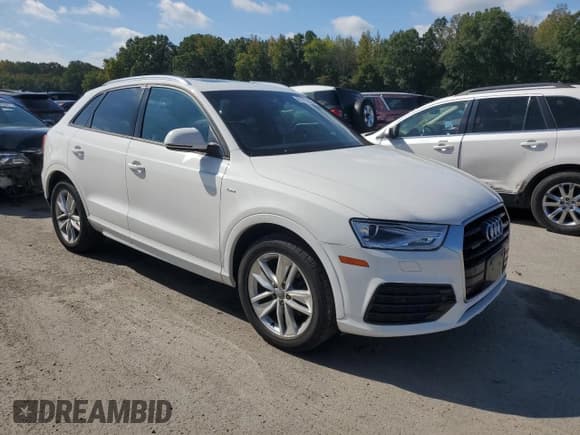 ✅ 2018 Audi Q3 Premium • VIN: WA1ECCFS7JR022494 • Lot: 81832255. Wystawiony na Copart z przebiegiem 85 461 mil. Bezpłatny archiwum sprzedaży aukcyjnych z USA i szczegółowy raport historii pojazdu na DreamBid. Zdjęcie 4.