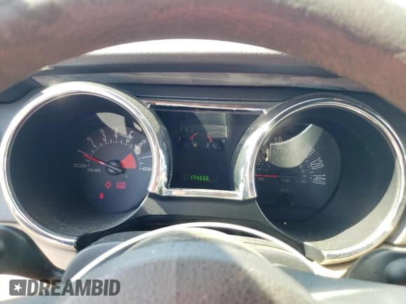 ✅ 2009 Ford Mustang GT • VIN: 1ZVHT85HX95133420 • Lot: 56416975. Wystawiony na Copart z przebiegiem 174 656 mil. Bezpłatny archiwum sprzedaży aukcyjnych z USA i szczegółowy raport historii pojazdu na DreamBid. Zdjęcie 9.