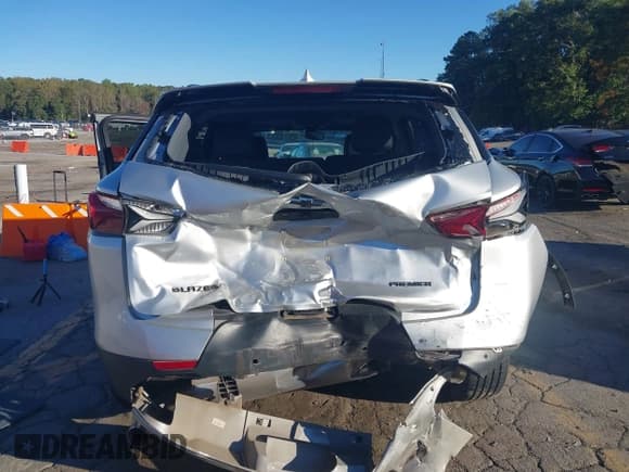 ✅ 2022 Chevrolet Blazer LT • VIN: 3GNKBCR42NS127270 • Lot: 43481761. Listed on IAAI with 47,879 mi. Free auction sales archive from the USA and detailed vehicle history report at DreamBid. Image 6.