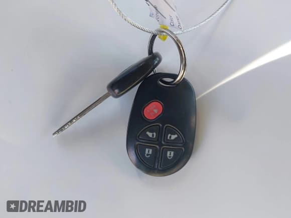 ✅ 2016 Toyota Sienna LE • VIN: 5TDKK3DC6GS725084 • Lot: 43713814. Listed on IAAI with 102,910 mi. Free auction sales archive from the USA and detailed vehicle history report at DreamBid. Image 11.