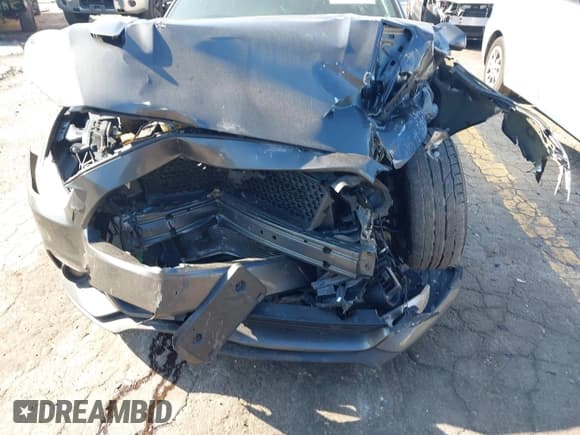 ✅ 2017 Ford Mustang GT • VIN: 1FA6P8CF5H5275825 • Lot: 42017878. Listed on IAAI with 26,917 mi. Free auction sales archive from the USA and detailed vehicle history report at DreamBid. Image 6.