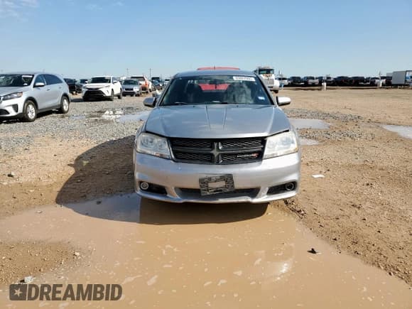 ✅ 2013 Dodge Avenger SXT • VIN: 1C3CDZCB0DN623781 • Lot: 69807995. Listed on Copart with 177,986 mi. Free auction sales archive from the USA and detailed vehicle history report at DreamBid. Image 5.
